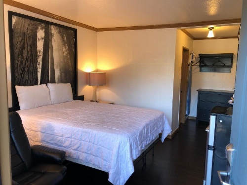 Westwind Lodge image 36